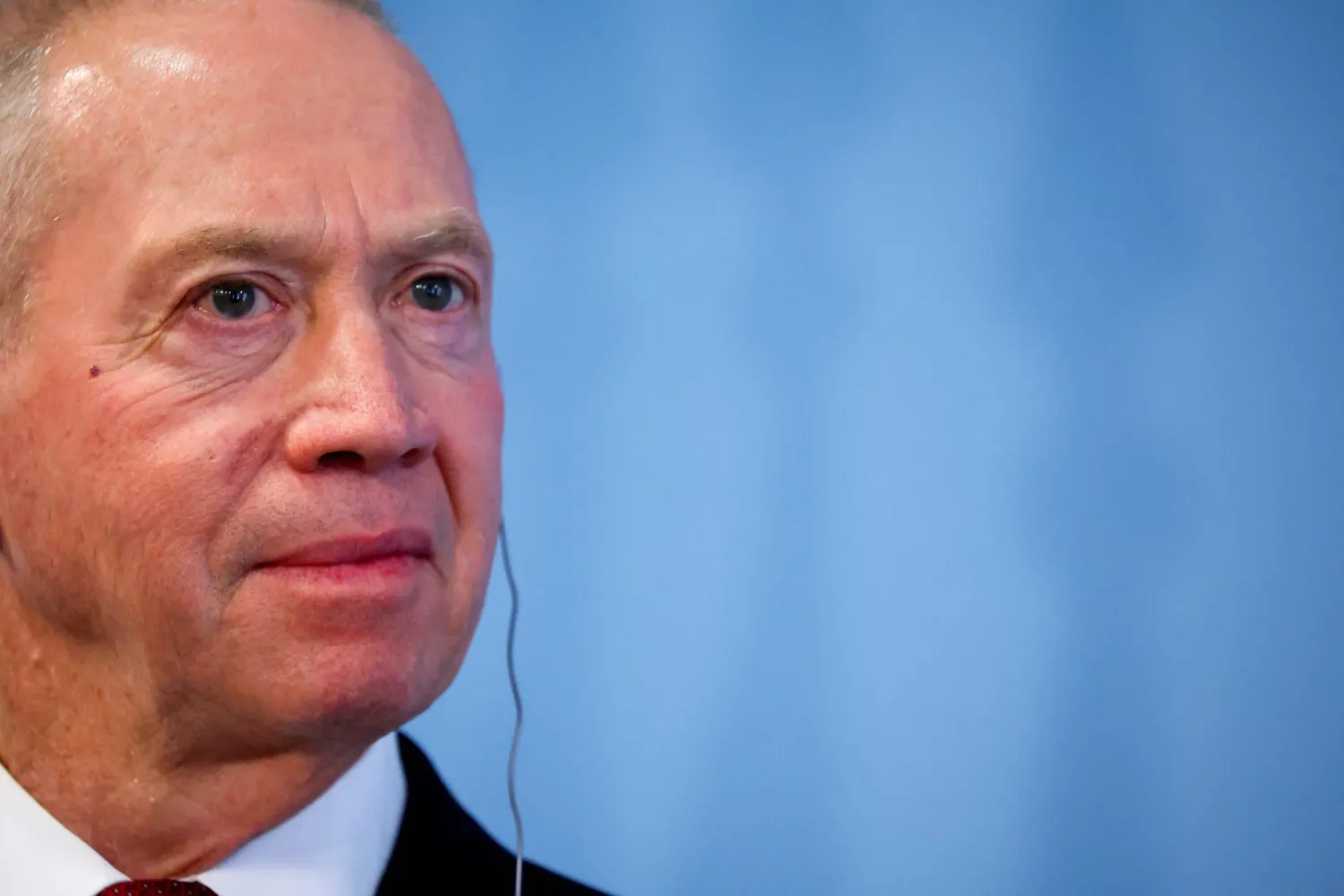 وزير الدفاع الإسرائيلي آنذاك يوآف غالانت يشارك في مؤتمر صحافي في برلين بألمانيا 28 سبتمبر 2023 (رويترز)