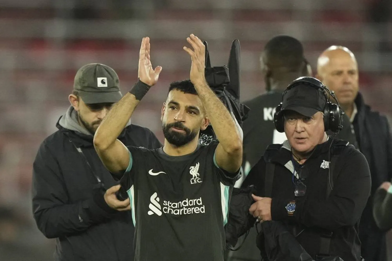  Liverpool's Mohamed Salah leaves the pitch after the English Premier League soccer match between Southampton and Liverpool in Southampton, England, Sunday, Nov. 24, 2024. (AP) 