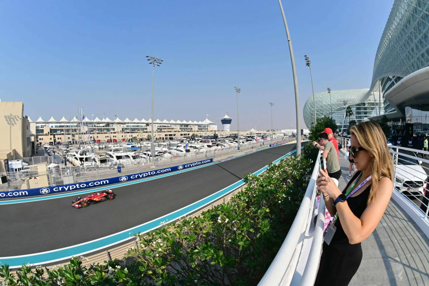 بطولة العالم لـ«فورمولا 1» تختتم موسمها في أبوظبي (أ.ف.ب)