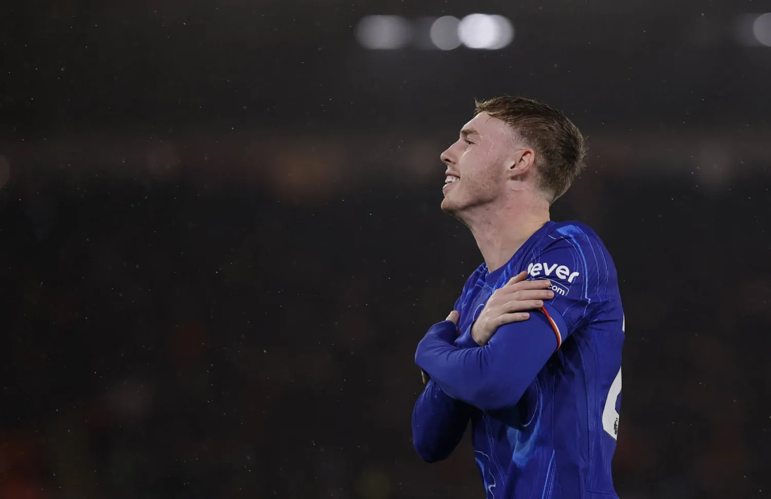 كول بالمر نجم فريق تشيلسي الإنجليزي (رويترز)