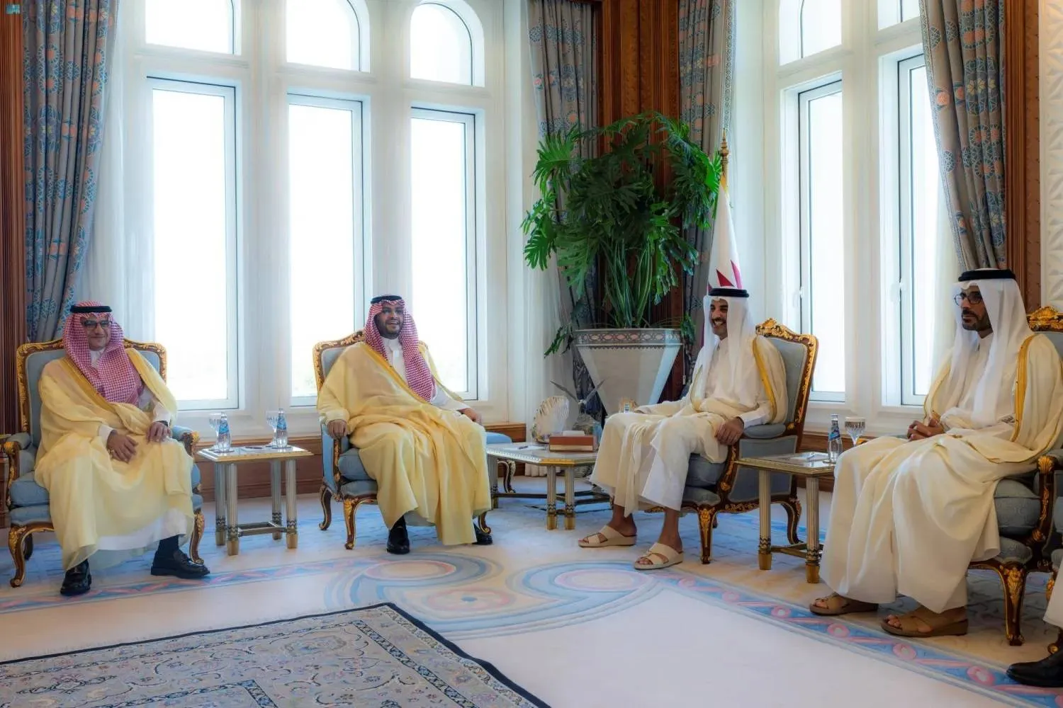 The Emir of Qatar meets Prince Turki bin Mohammed bin Fahd (SPA)



