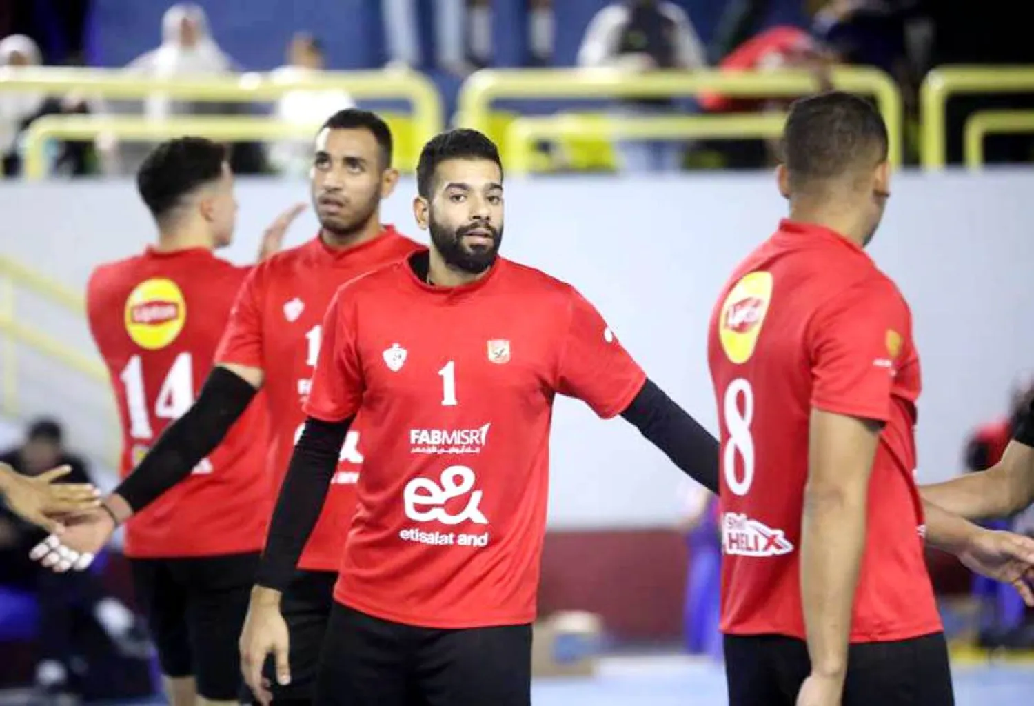 لاعبو الأهلي المصري لكرة الطائرة (الشرق الأوسط)