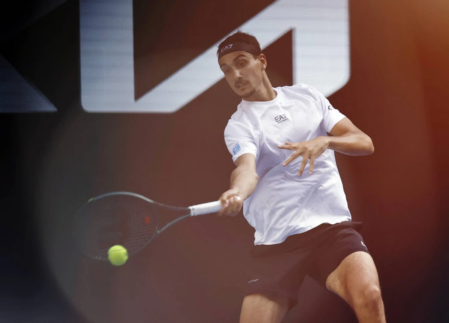 لورنسو سونيغو (رويترز)