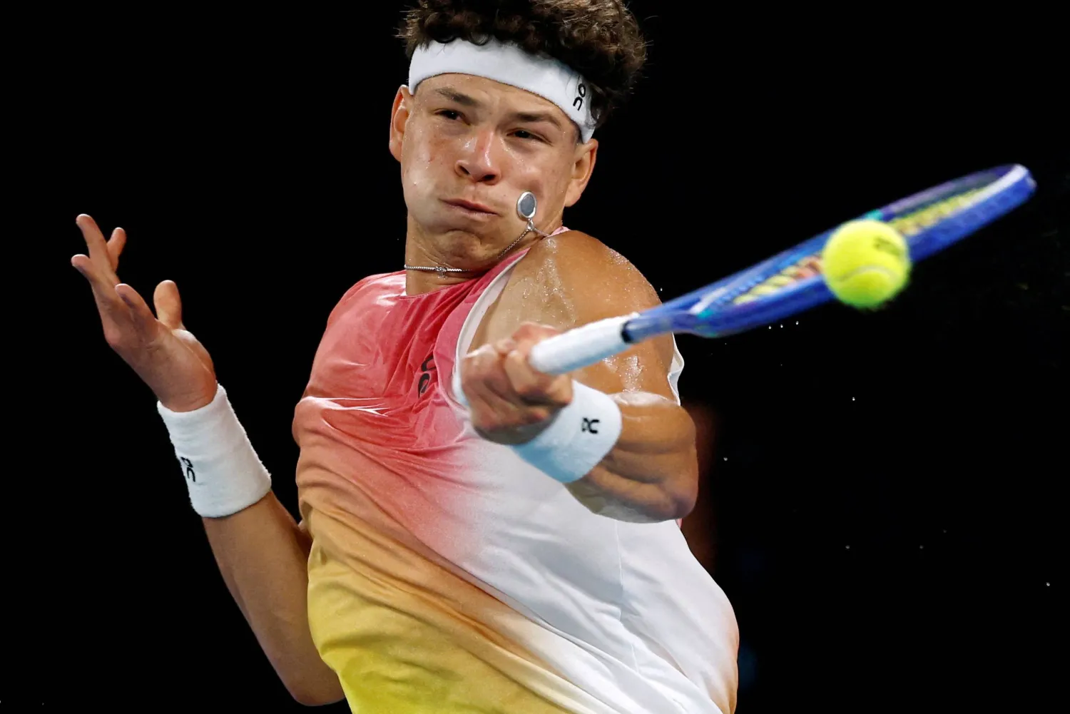 الأميركي بن شيلتون خسر نصف نهائي ملبورن (رويترز)