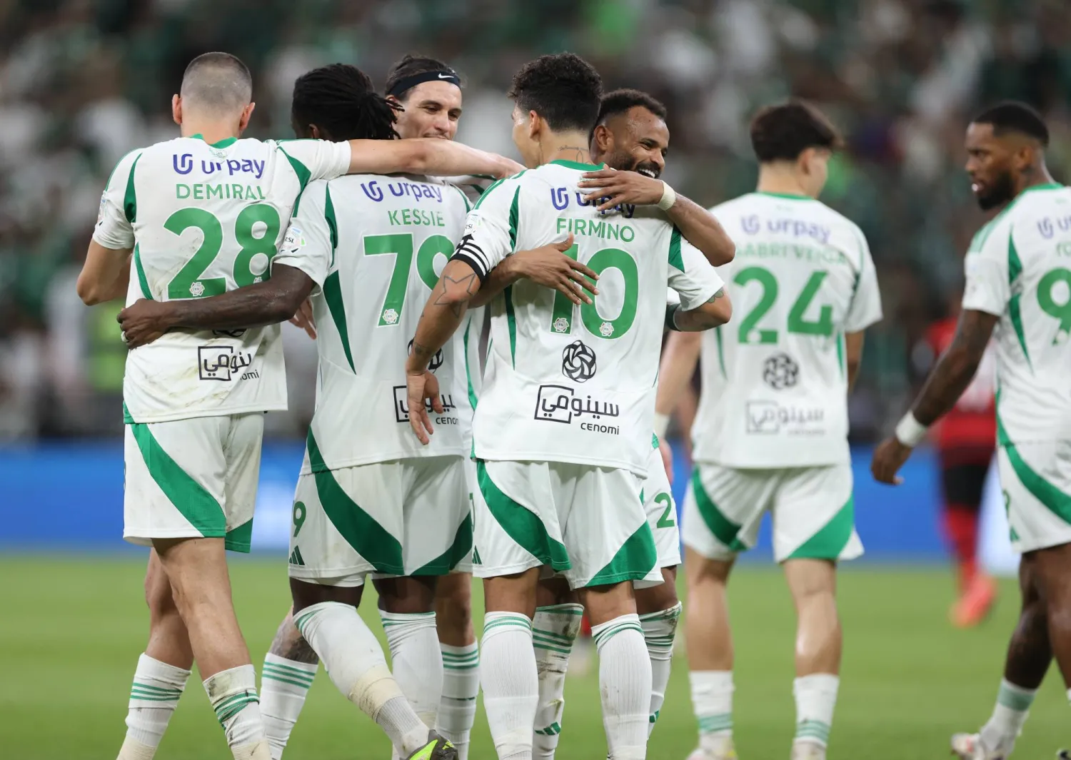 سجل الأهلي خماسية مثيرة في شباك الرياض (تصوير: عدنان مهدلي)