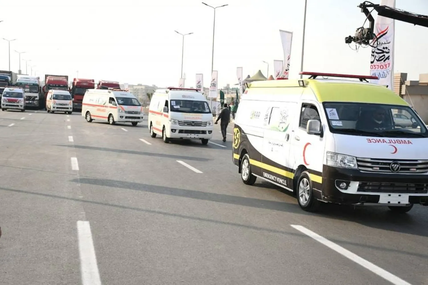 إطلاق أكبر قافلة مساعدات من مصر إلى غزة (رئاسة الوزراء المصرية)