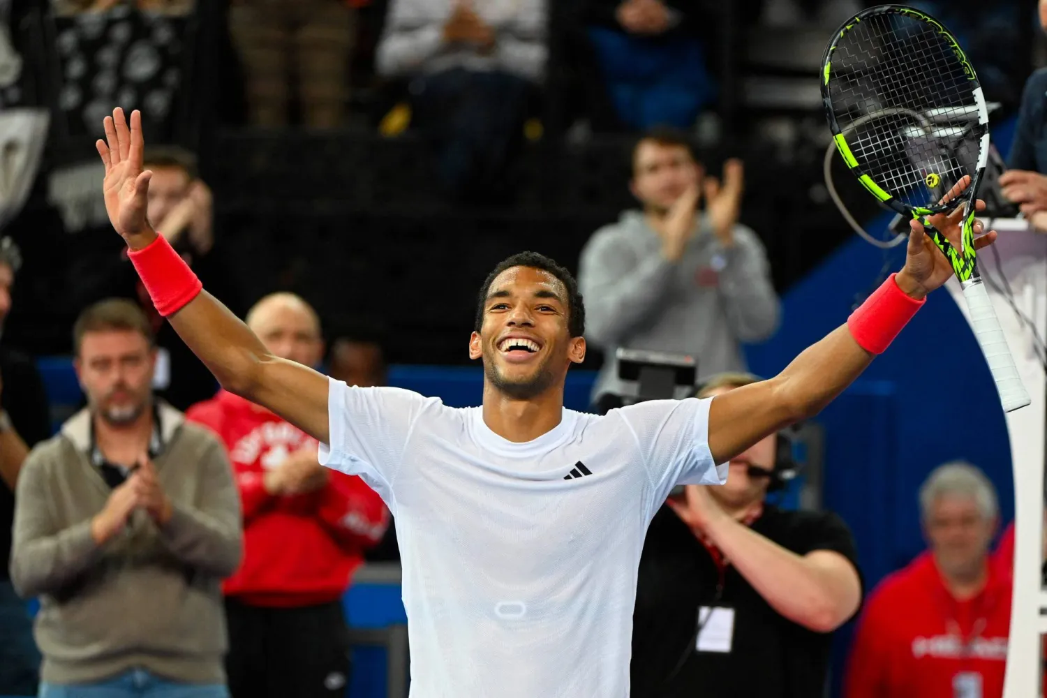 الكندي فيليكس أوجيه-ألياسيم يُتوج بلقب مونبلييه (أ.ف.ب)