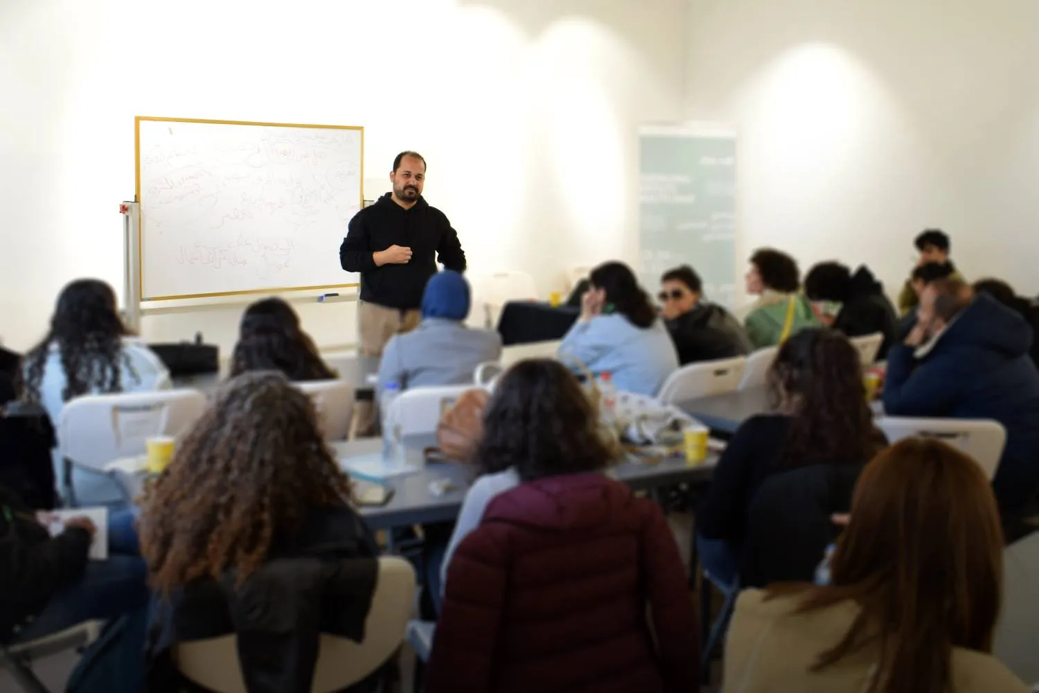 «بينالي الفنون الإسلامية» مساحة تفاعلية تجمع بين التراث والإبداع المعاصر