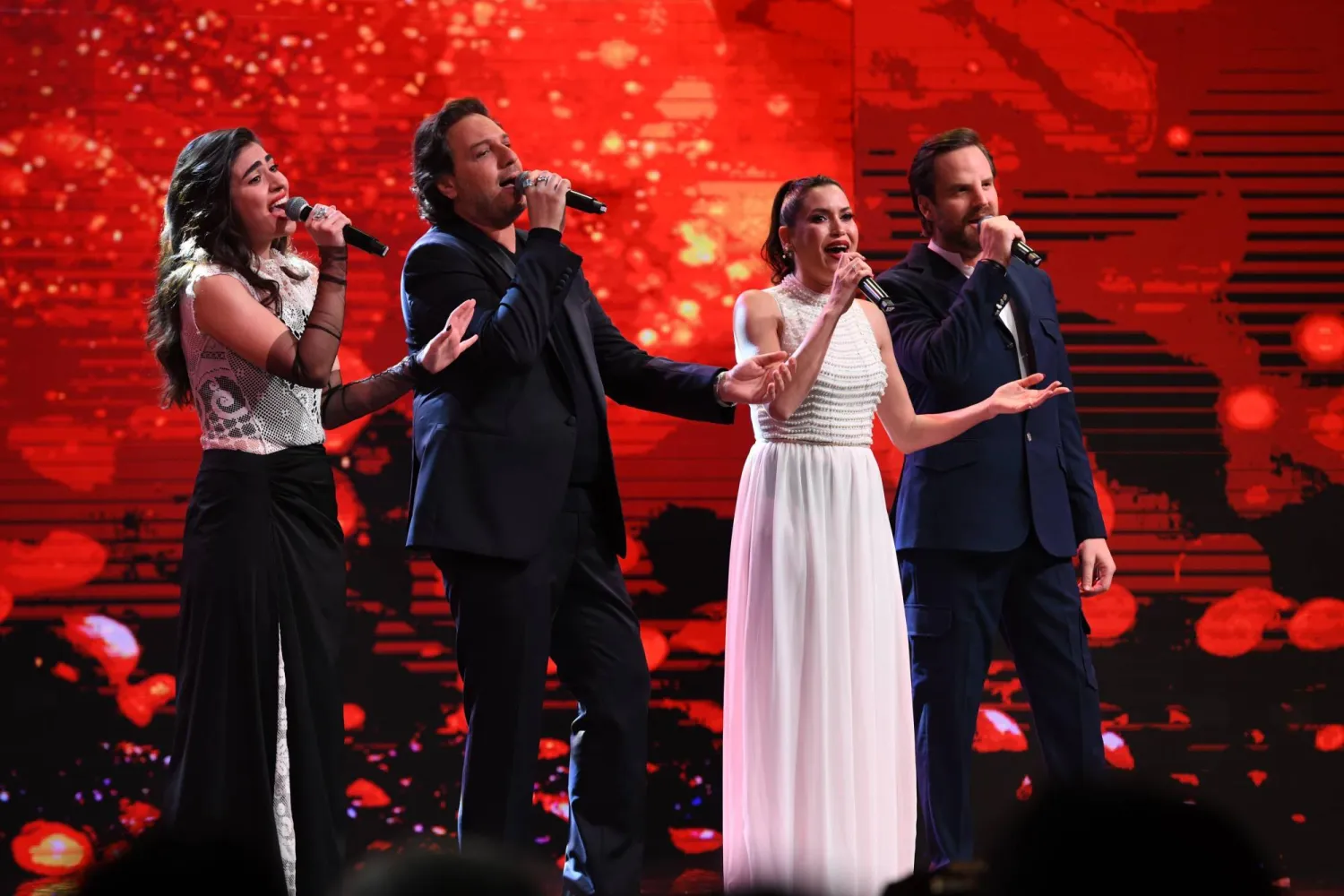 في 13 فبراير يحيي حفلة في كازينو لبنان مع ألين لحود (برونو طبّال)