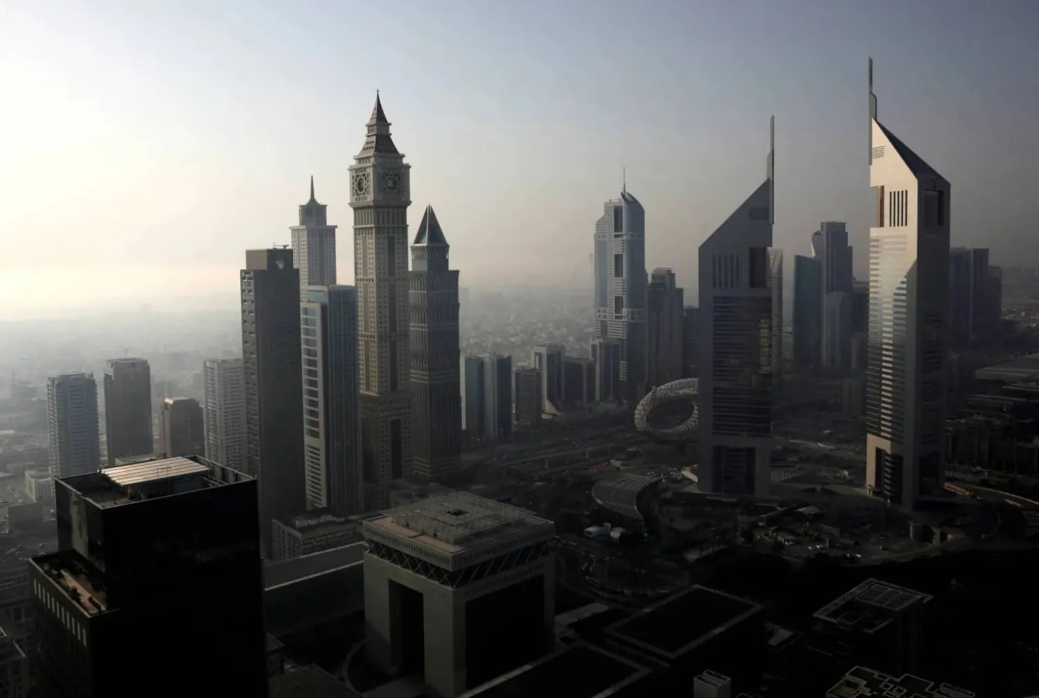 مدينة دبي من أعلى (رويترز)