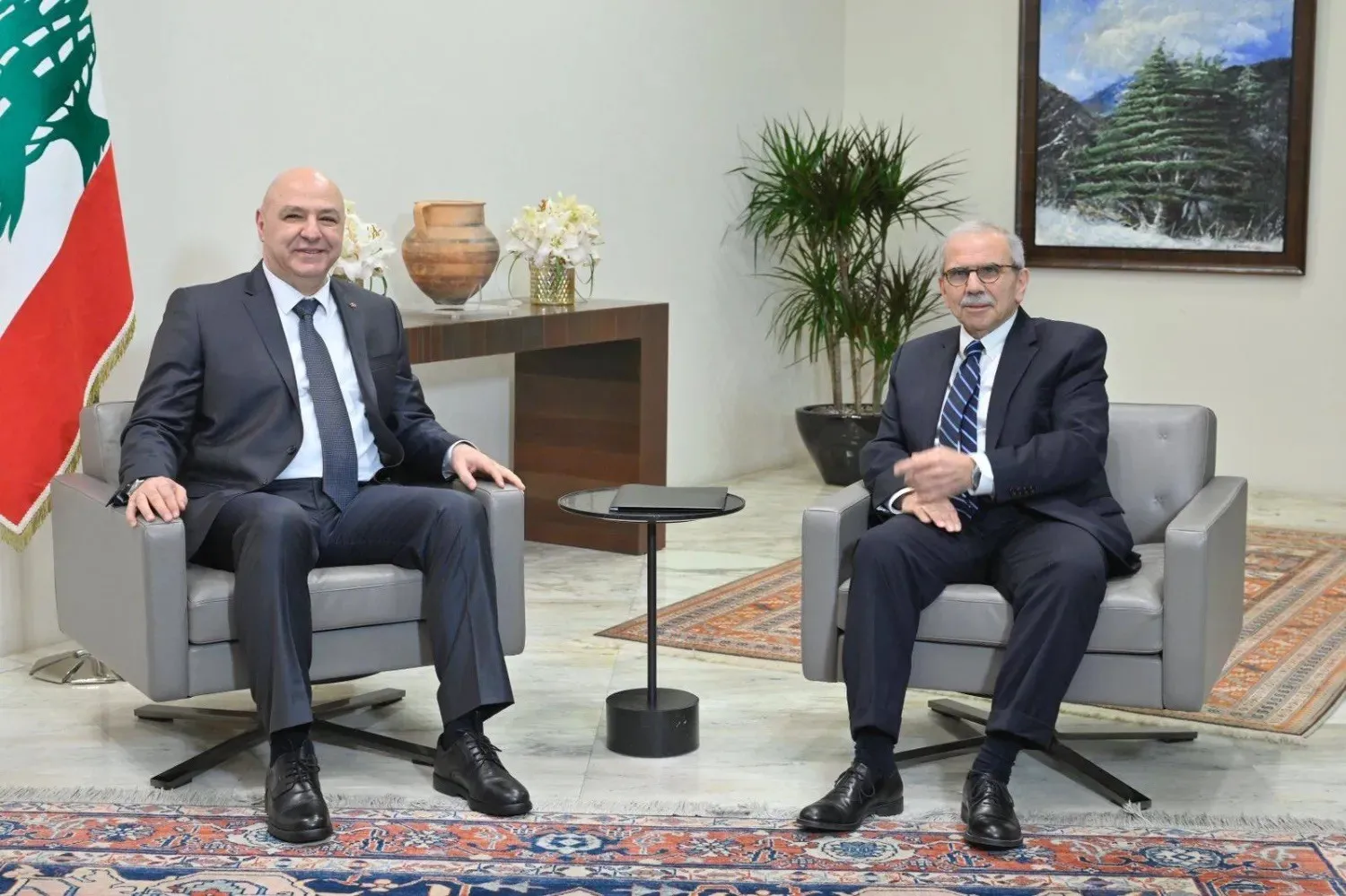 Aoun meets with Salam at the Presidential Palace (Asharq Al-Awsat)