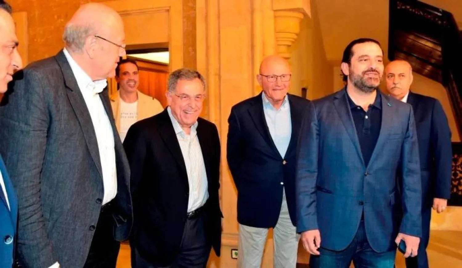 رؤساء الحكومات السابقون: من اليمين سعد الحريري وتمام سلام وفؤاد السنيورة ونجيب ميقاتي (أرشيفية - الشرق الأوسط)