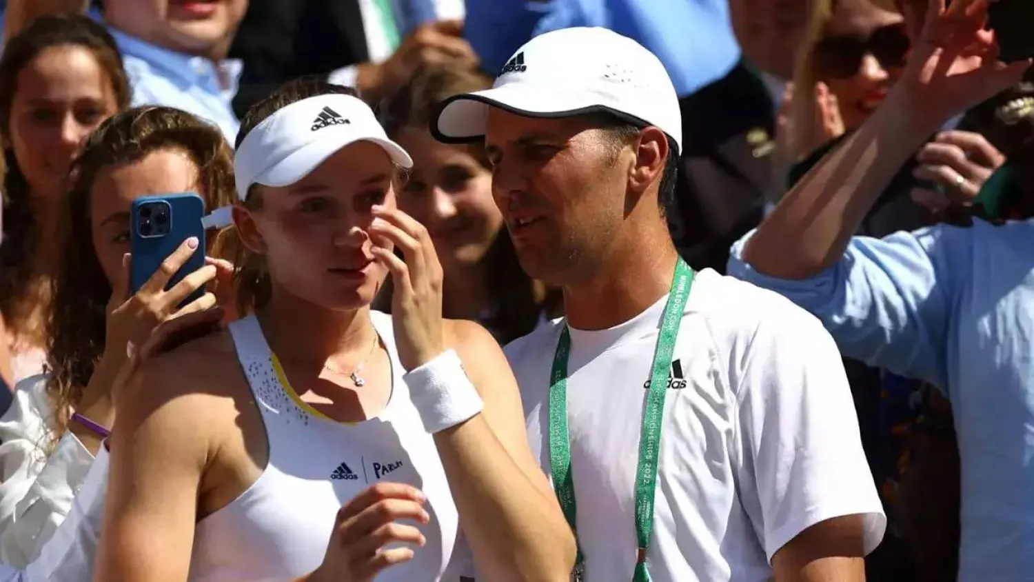 ستيفانو فوكوف وإيلينا ريباكينا (رويترز)