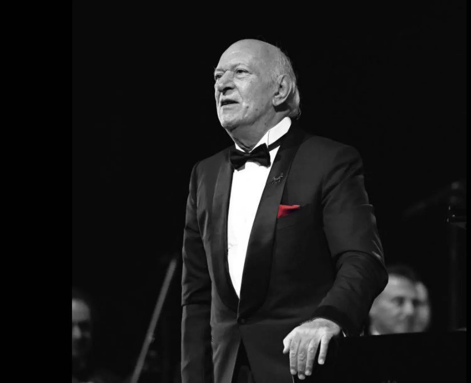 عمر خيرت قدم مجموعة من أشهر مقطوعاته الموسيقية (صفحة المستشار تركي آل الشيخ على «فيسبوك»)