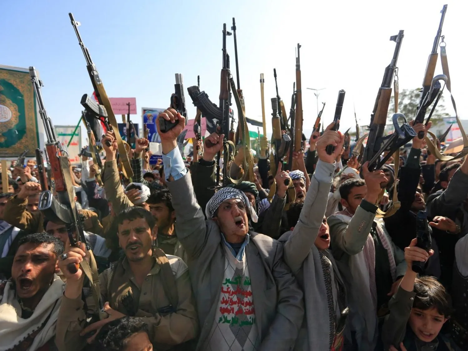 مخاوف يمنية وأممية من تفجير الحوثيين للحرب ونسف التهدئة الهشة القائمة منذ 3 سنوات (أ.ف.ب)