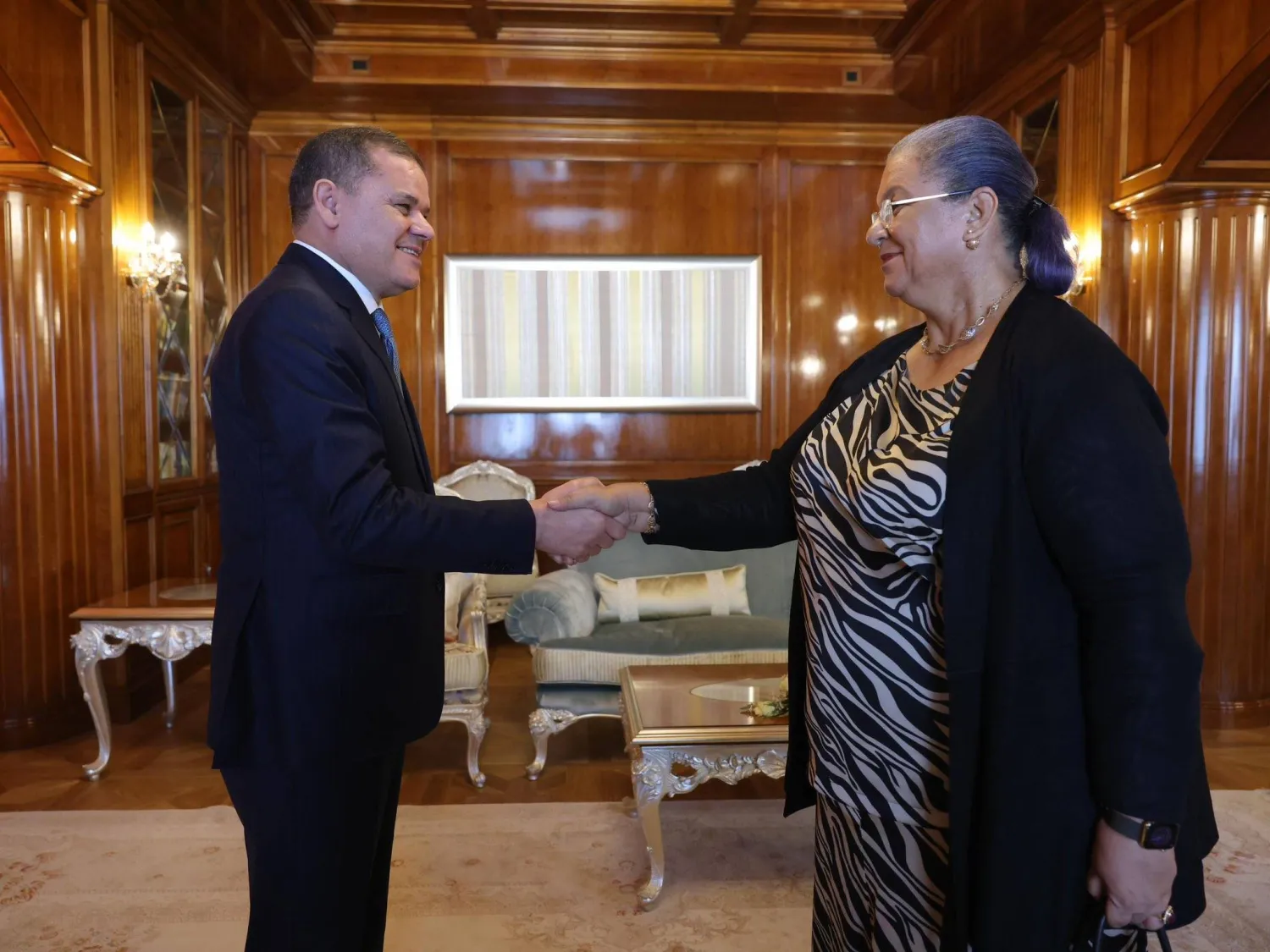 الدبيبة مستقبلاً تيتيه المبعوثة الأممية إلى ليبيا (مكتب الدبيبة)