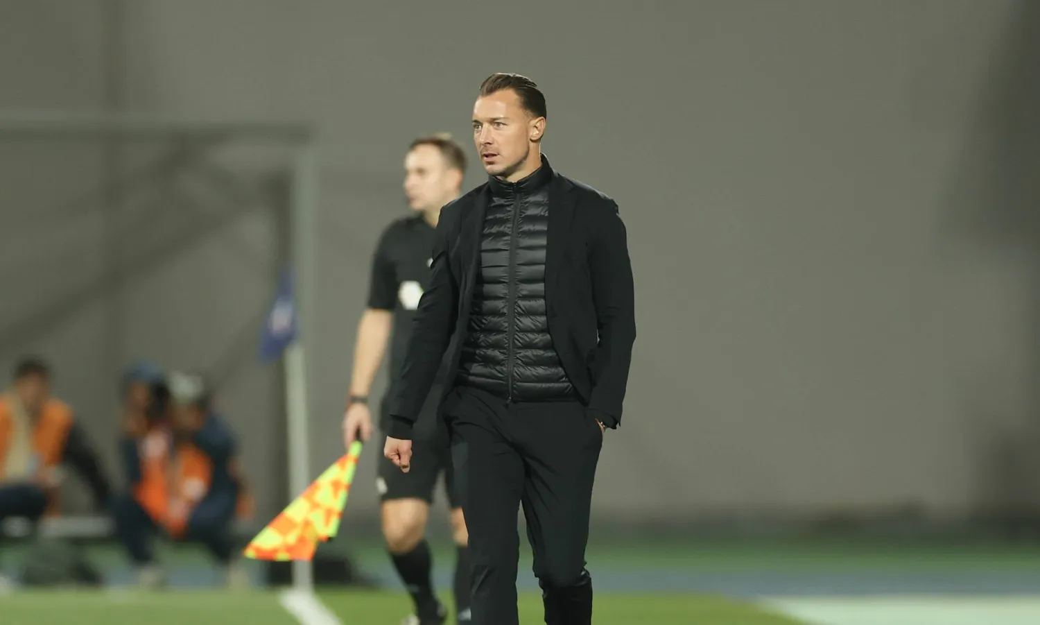 ماتياس يايسله مدرب فريق الأهلي (تصوير: عدنان مهدلي)