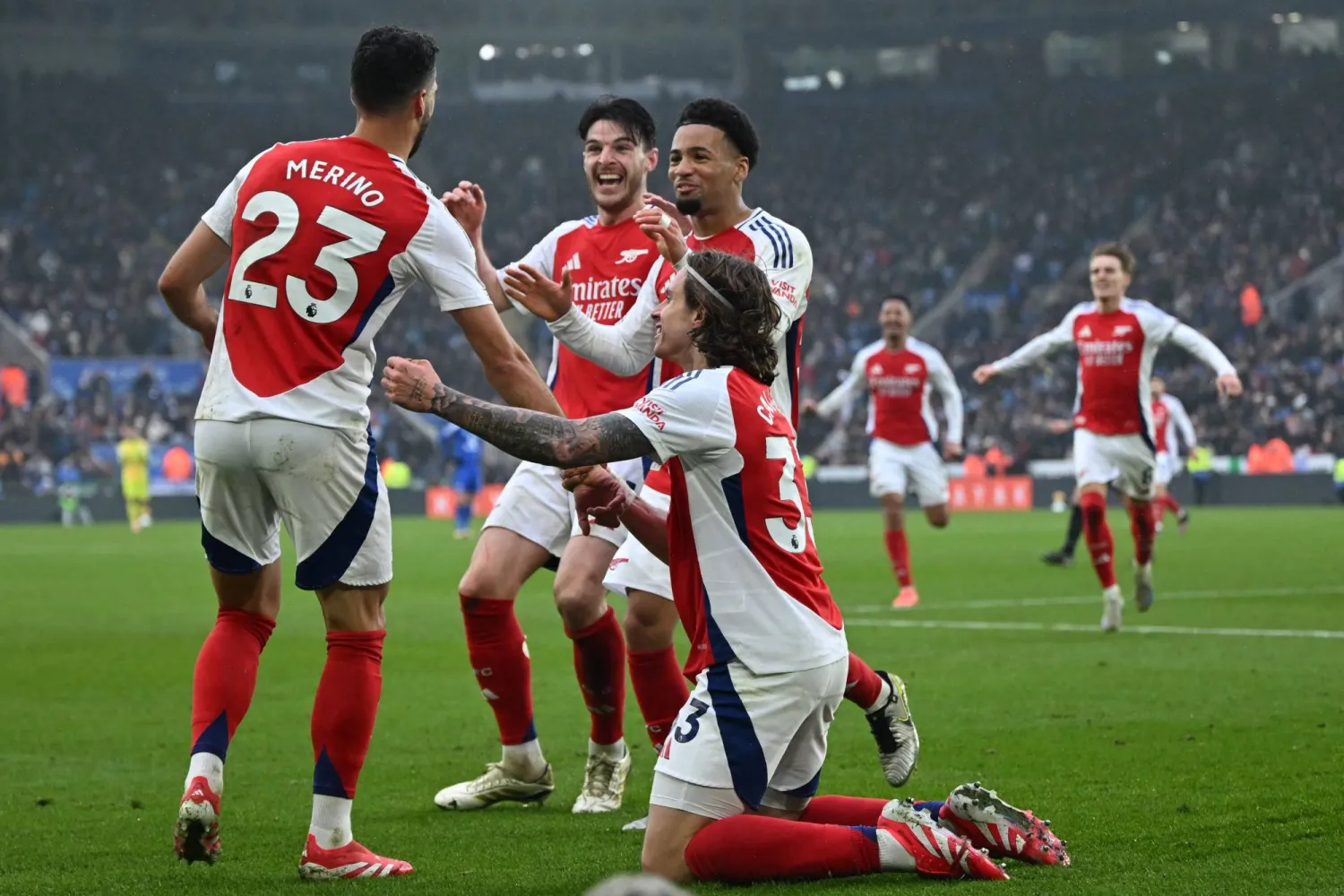 آرسنال عانى كثيراً من مسافات السفر في المباريات الأوروبية (أ.ف.ب)