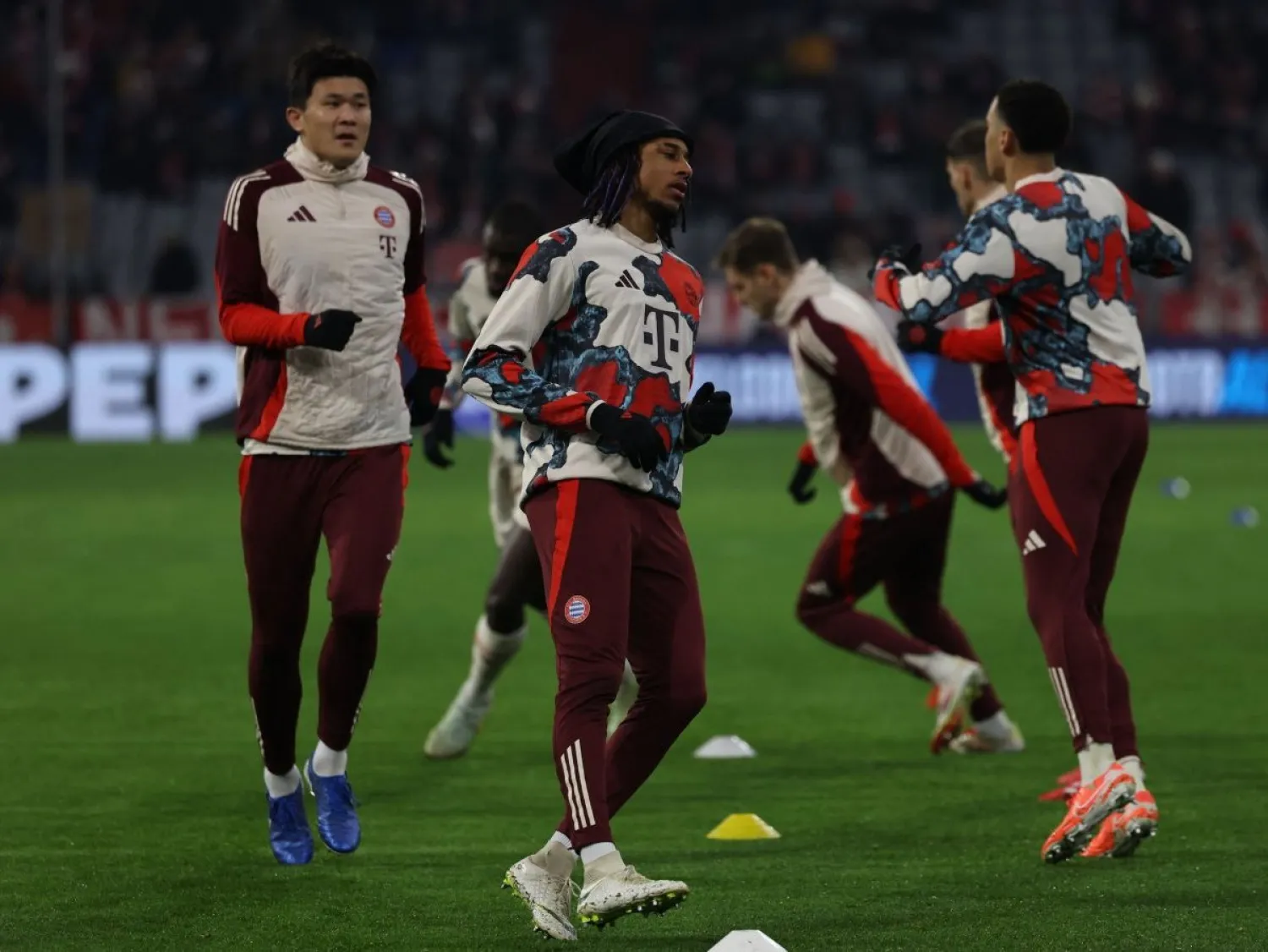 لاعبو البايرن يتأهبون لإسبوع ساخن بمواجهة شتوتغارت محليا وليفركوزن اوروبيا (ا ف ب)