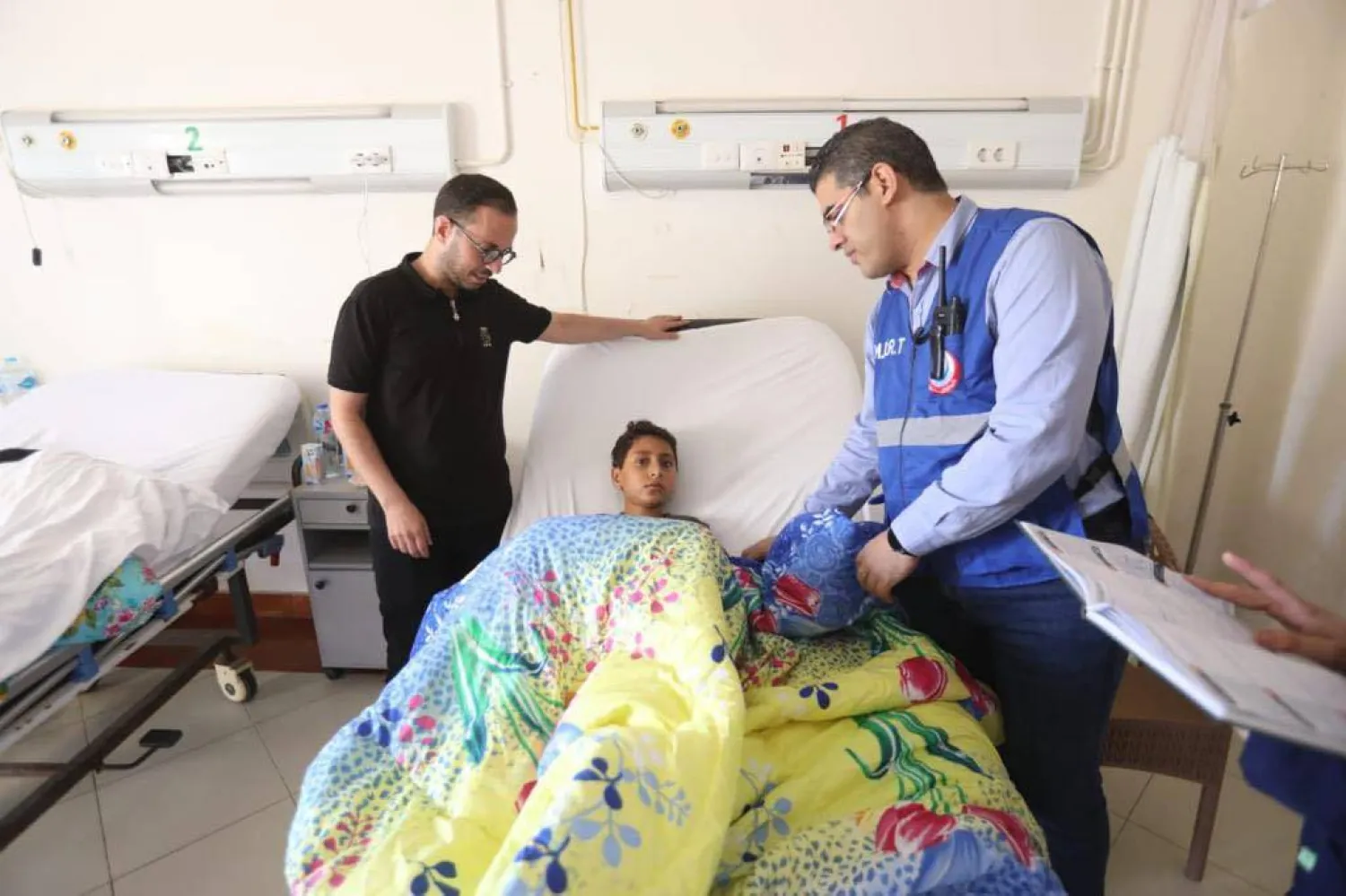 مصر تستقبل مزيداً من الجرحى الفلسطينيين