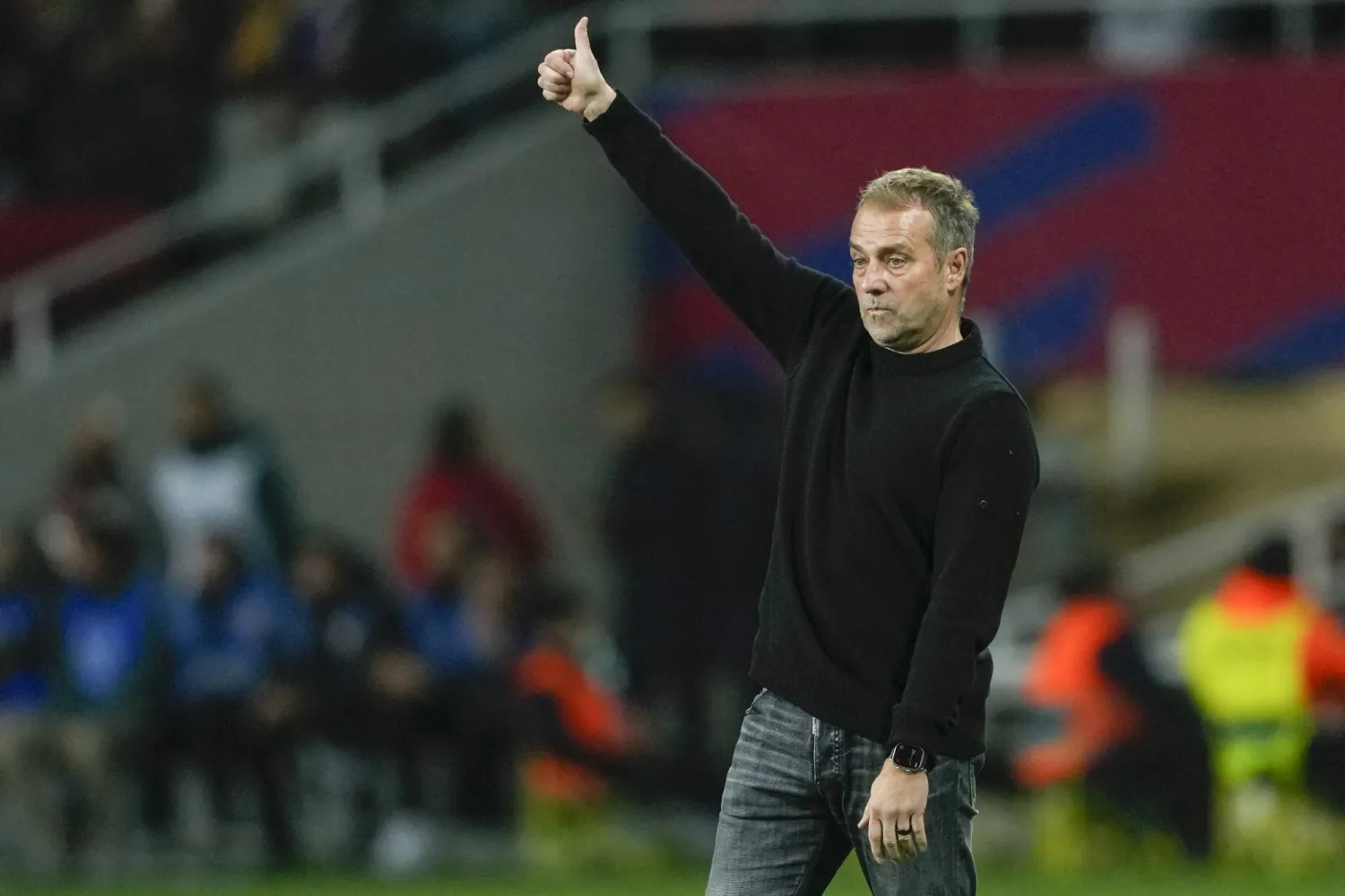 المدرب الألماني لبرشلونة هانزي فليك (إ.ب.أ)