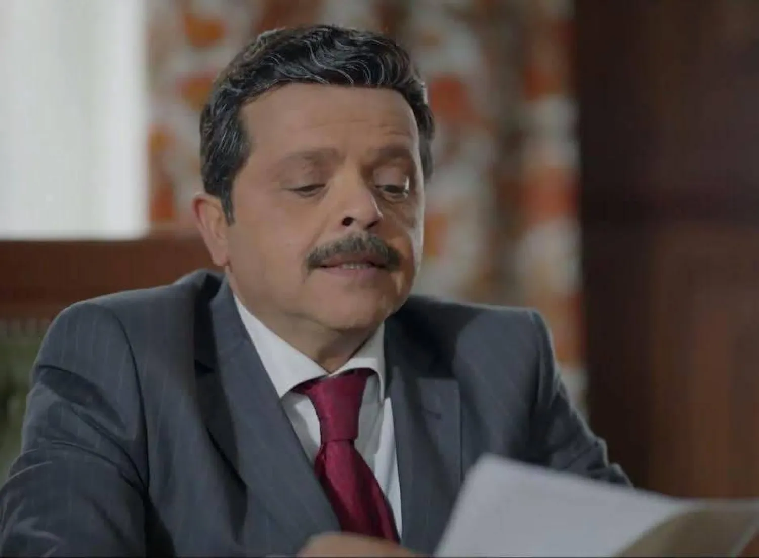 هنيدي في لقطة من مسلسل «شهادة معاملة أطفال» (الشركة المنتجة)
