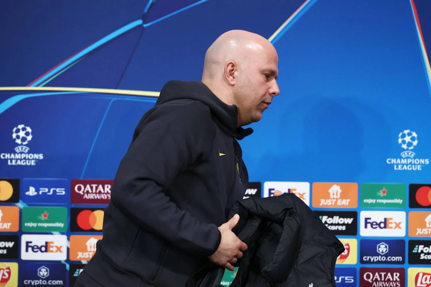 أرني سلوت مدرب ليفربول (أ.ف.ب)