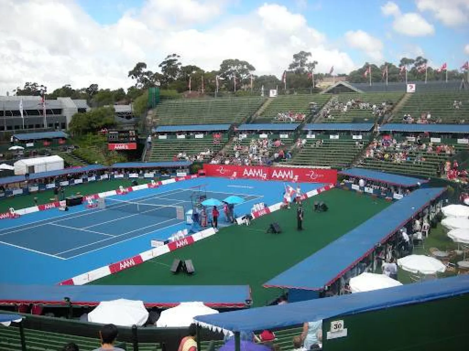 نادي كويونغ للتنس (د.ب.أ)