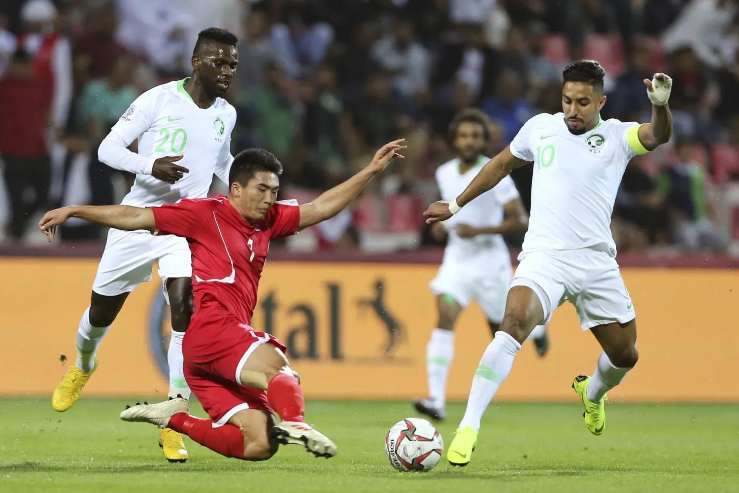 من مباراة سابقة بين المنتخب السعودية وكوريا الشمالية (الشرق الأوسط)