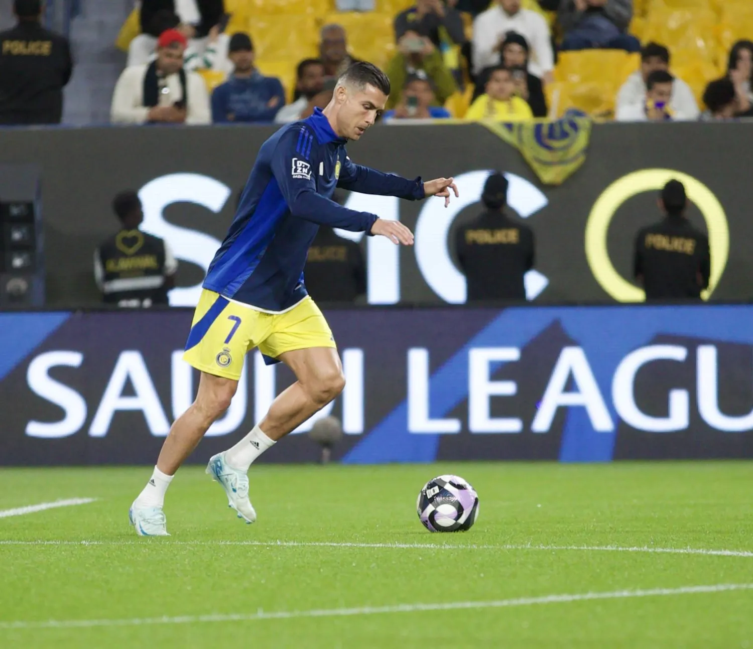 رونالدو لقيادة النصر إلى فوز جديد (تصوير: نايف العتيبي)