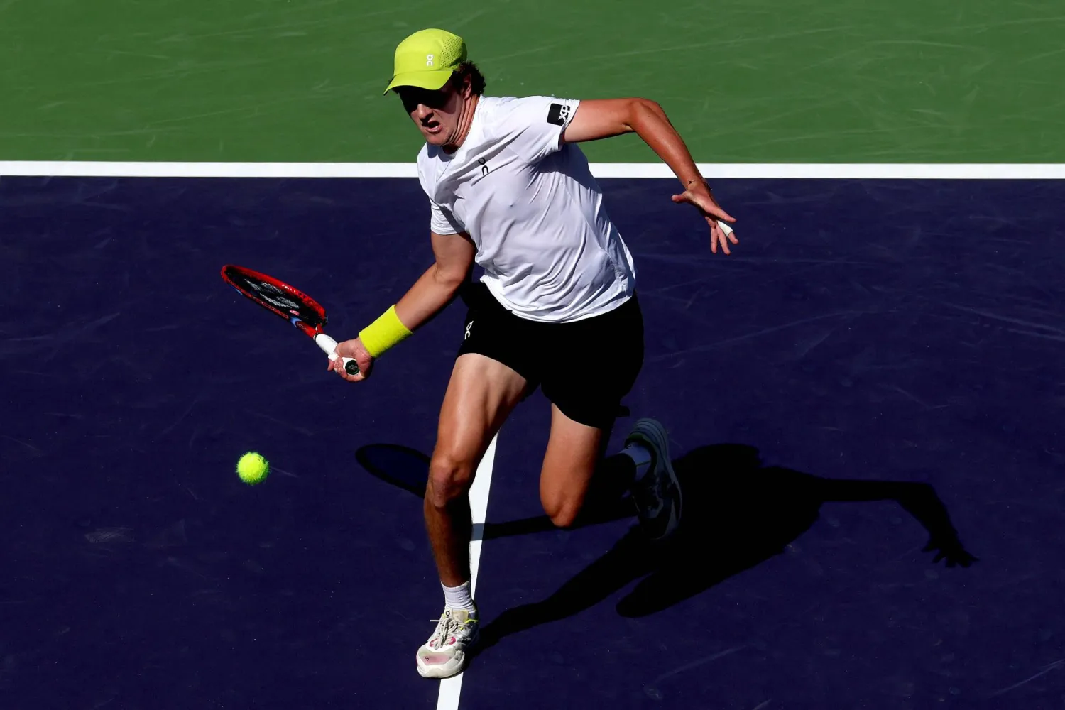 البرازيلي الشاب جواو فونسيكا يتألق في إنديان ويلز (أ.ف.ب)