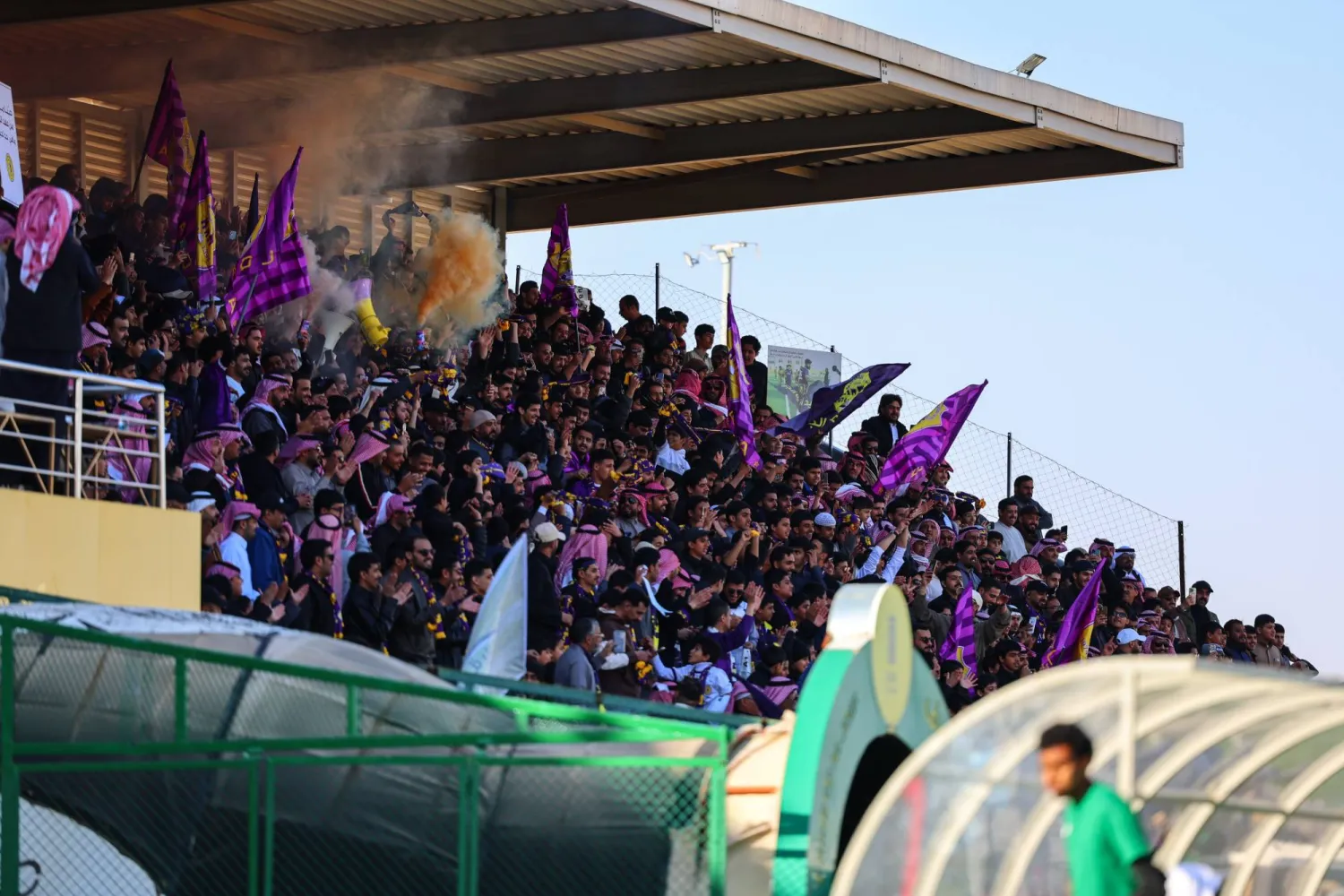 العرضة الشمالية عنوان مدرج القلعة (نادي القلعة)