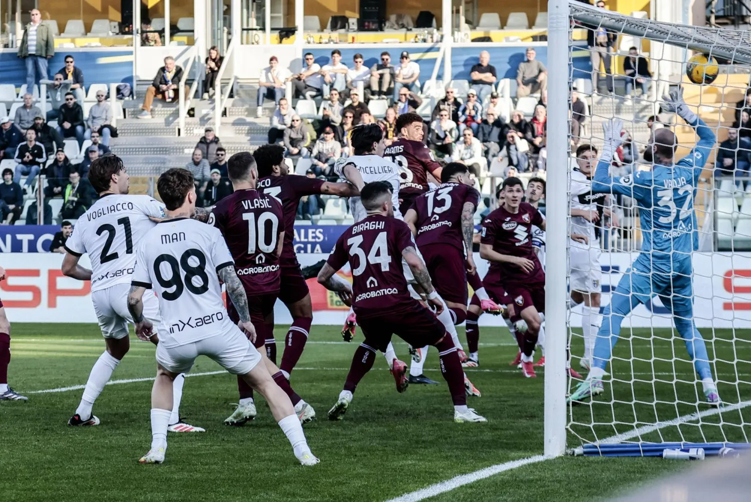 مواجهة بارما وتورينو انتهت بالتعادل (إ.ب.أ)