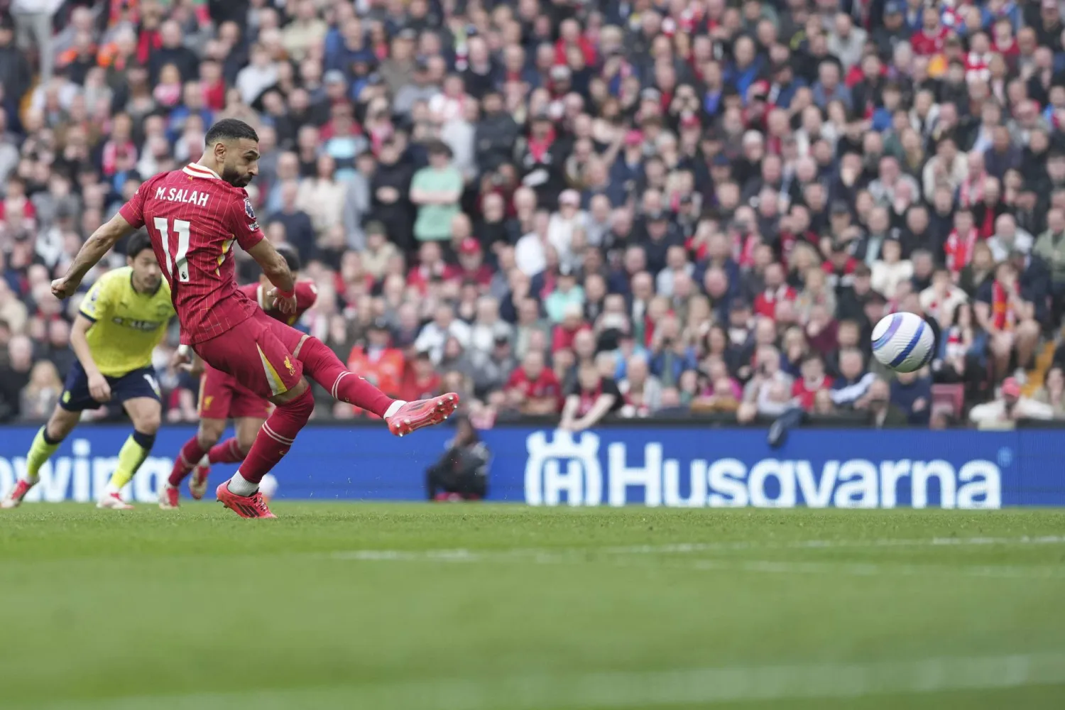 المصري محمد صلاح تألق في مواجهة ساوثهامبتون (أ.ب)