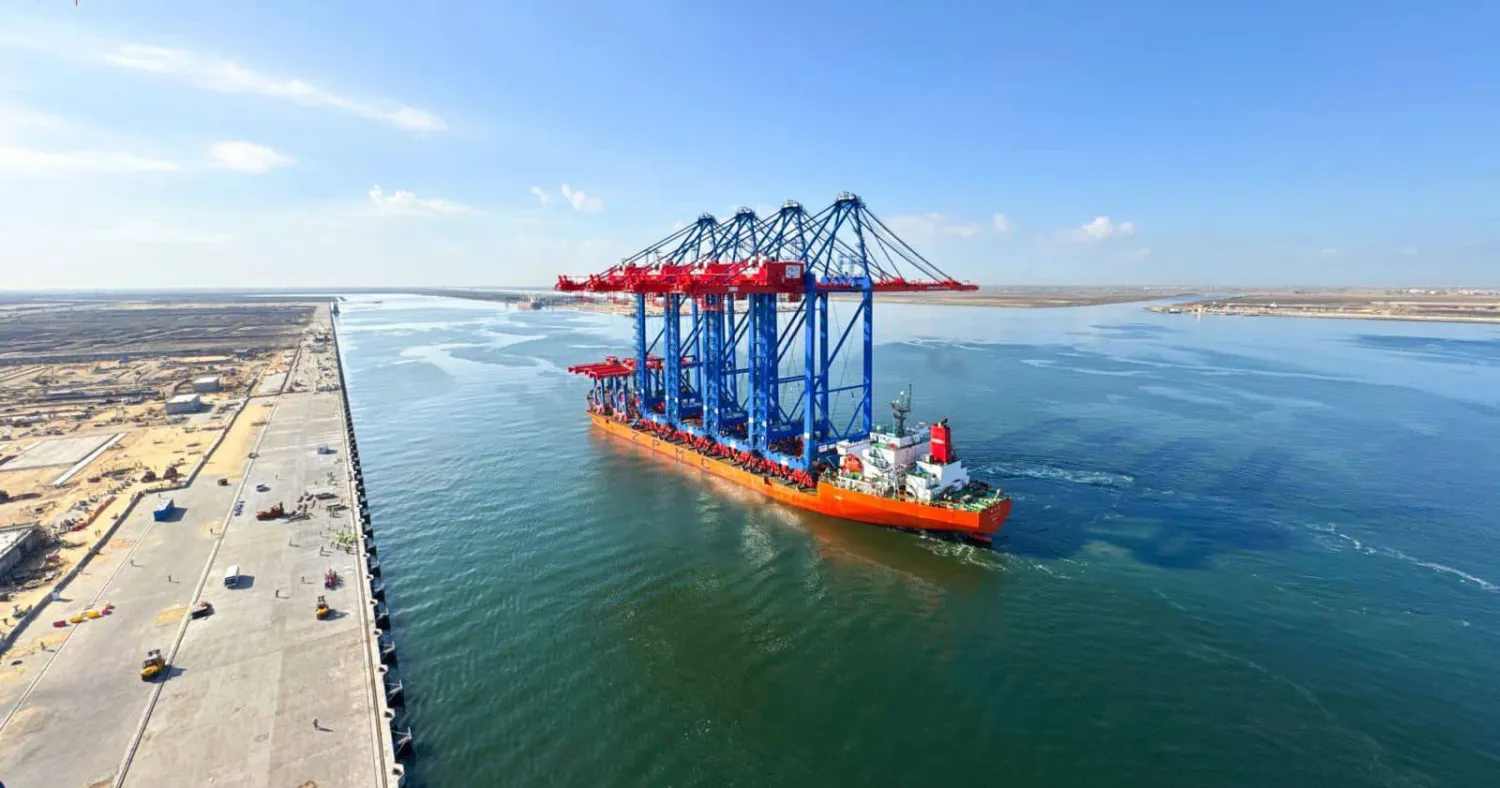 تعمل الهيئة الاقتصادية على زيادة الاستثمارات (هيئة قناة السويس)