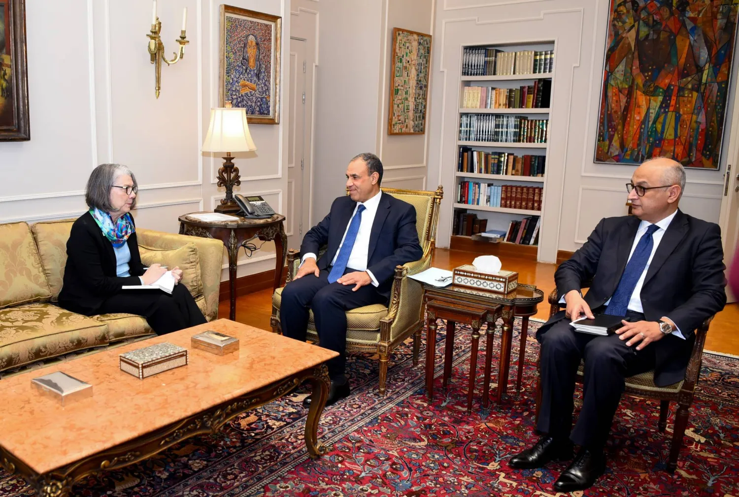 وزير الخارجية المصري يستقبل رئيسة الاتحاد الدولي لجمعيات الهلال والصليب الأحمر (الخارجية المصرية)