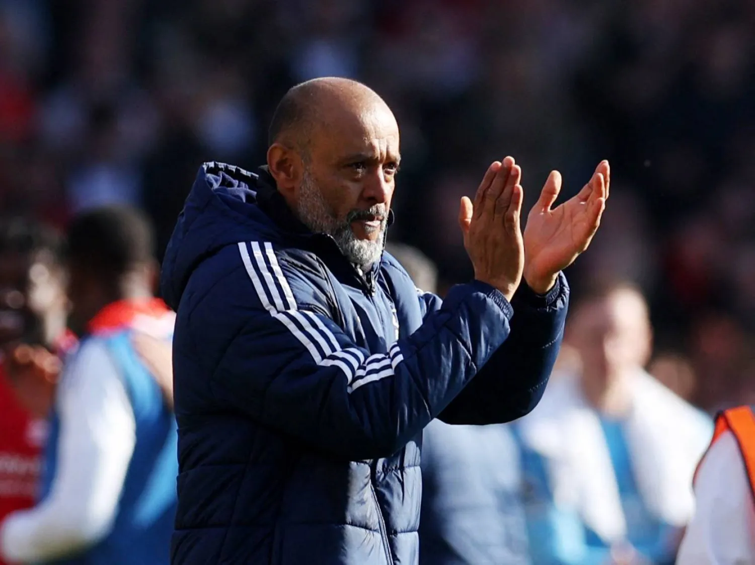 نونو سانتو مدرب نوتنغهام فورست (رويترز)