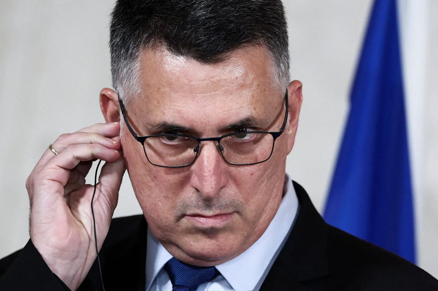 وزير الخارجية الإسرائيلي جدعون ساعر خلال مؤتمر صحافي مشترك في روما بإيطاليا 14 يناير 2025 (رويترز) 