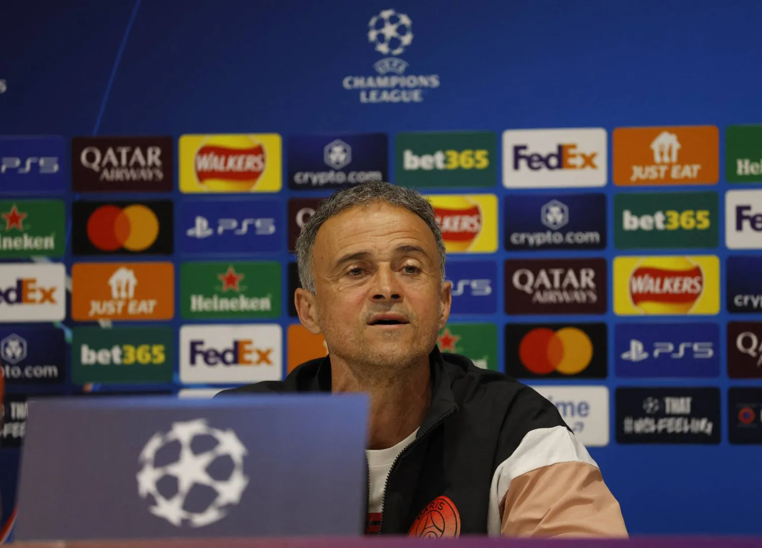 لويس إنريكي (رويترز)