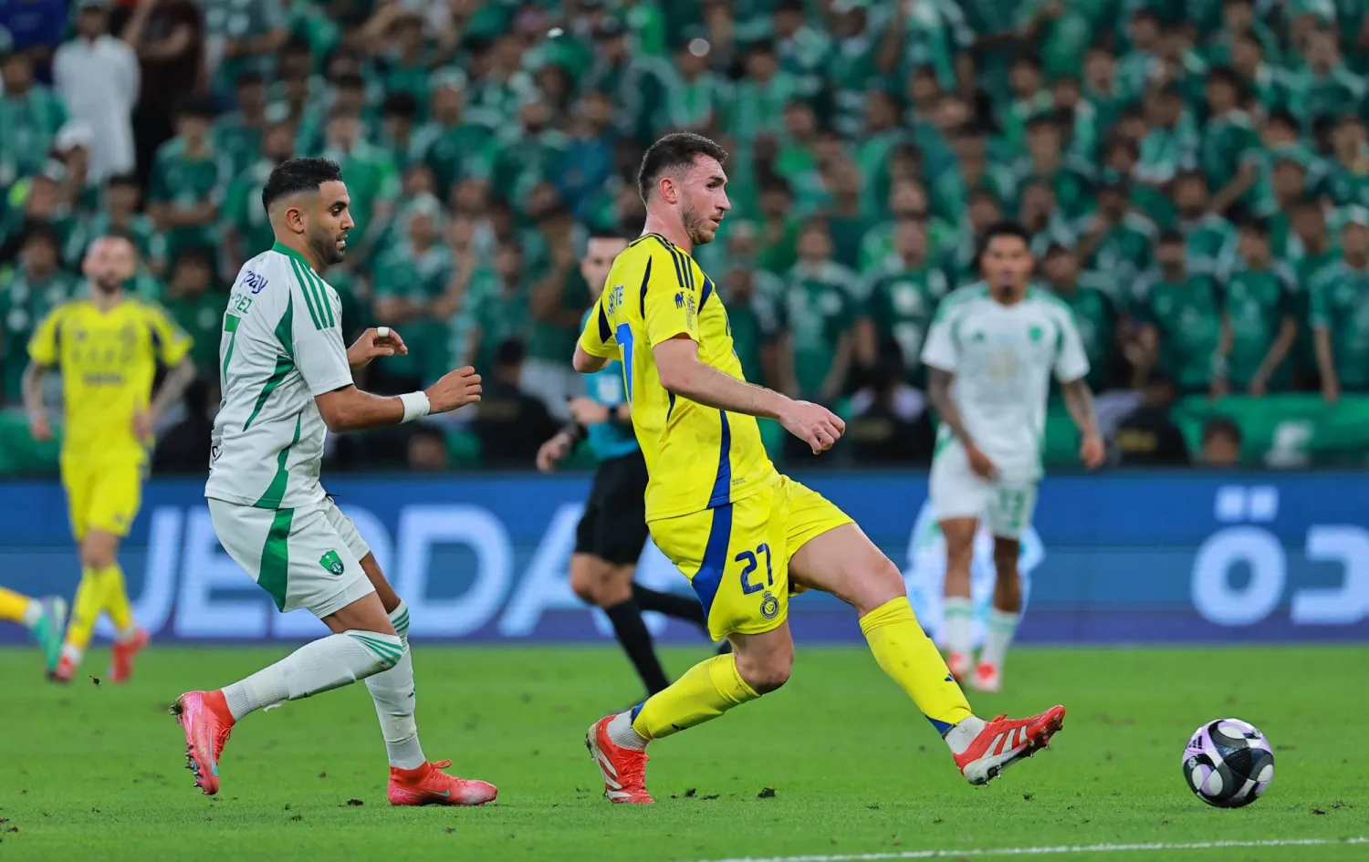 مدافع النصر الإسباني إمريك لابورت (رويترز)