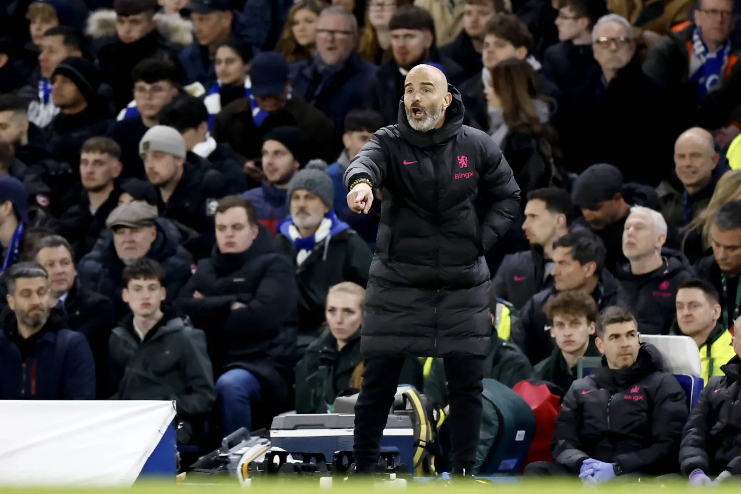 إنزو ماريسكا مدرب تشيلسي (إ.ب.أ)