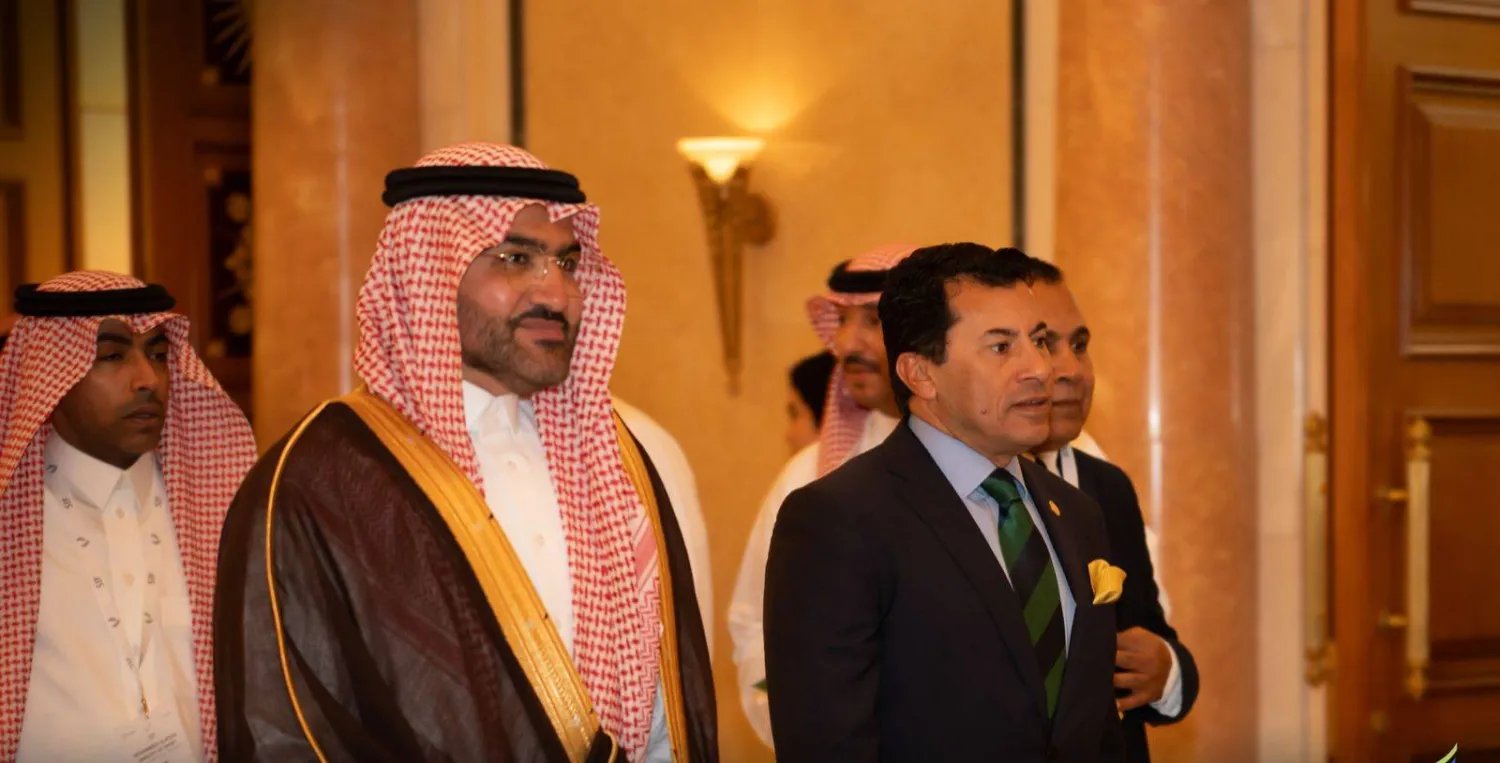 بدر القاضي نائب وزير الرياضة (منتدى الاستثمار الرياضي)