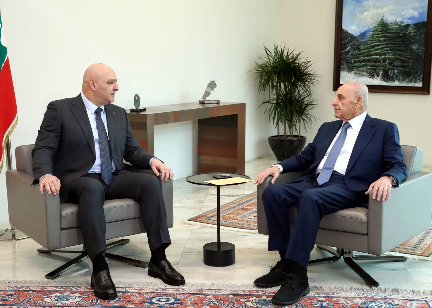 عون مجتمعاً مع بري (الرئاسة اللبنانية)