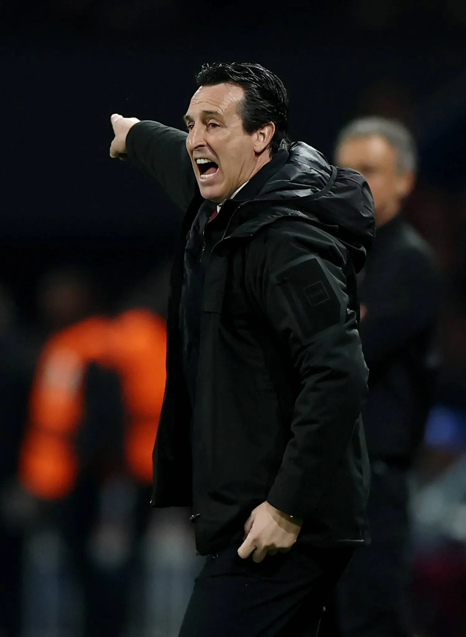 إيمري مدرب أستون فيلا (رويترز)