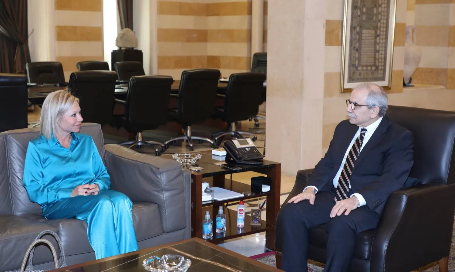 سلَّام مستقبلاً بلاسخارت (رئاسة الحكومة)