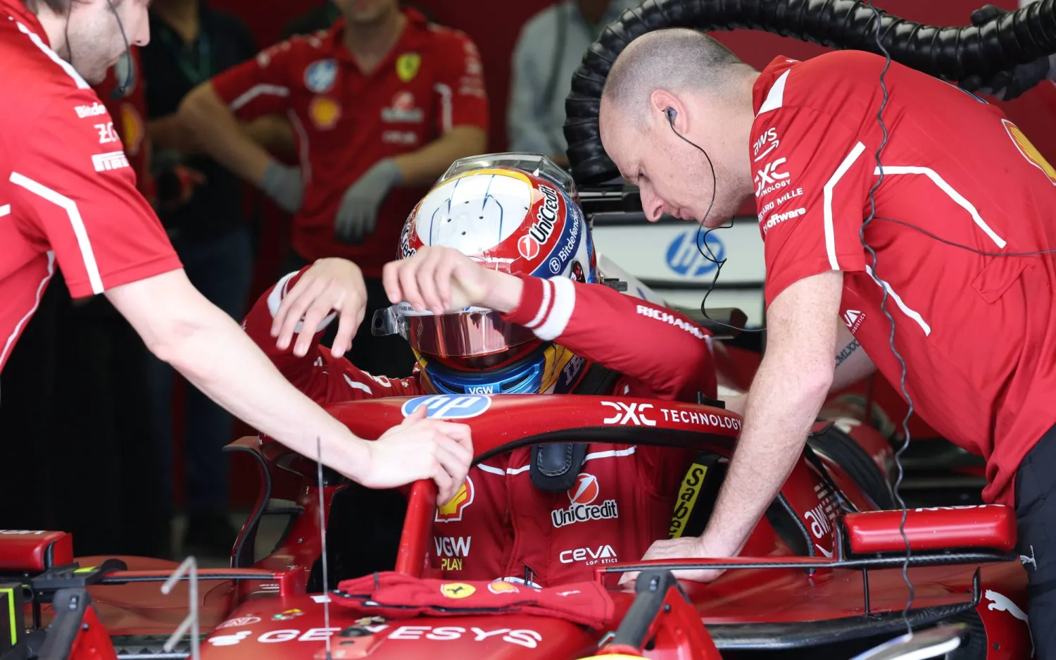 سائقو «فورمولا 1» يريدون تعديل نظام التبريد الجديد لقمرة القيادة (إ.ب.أ)