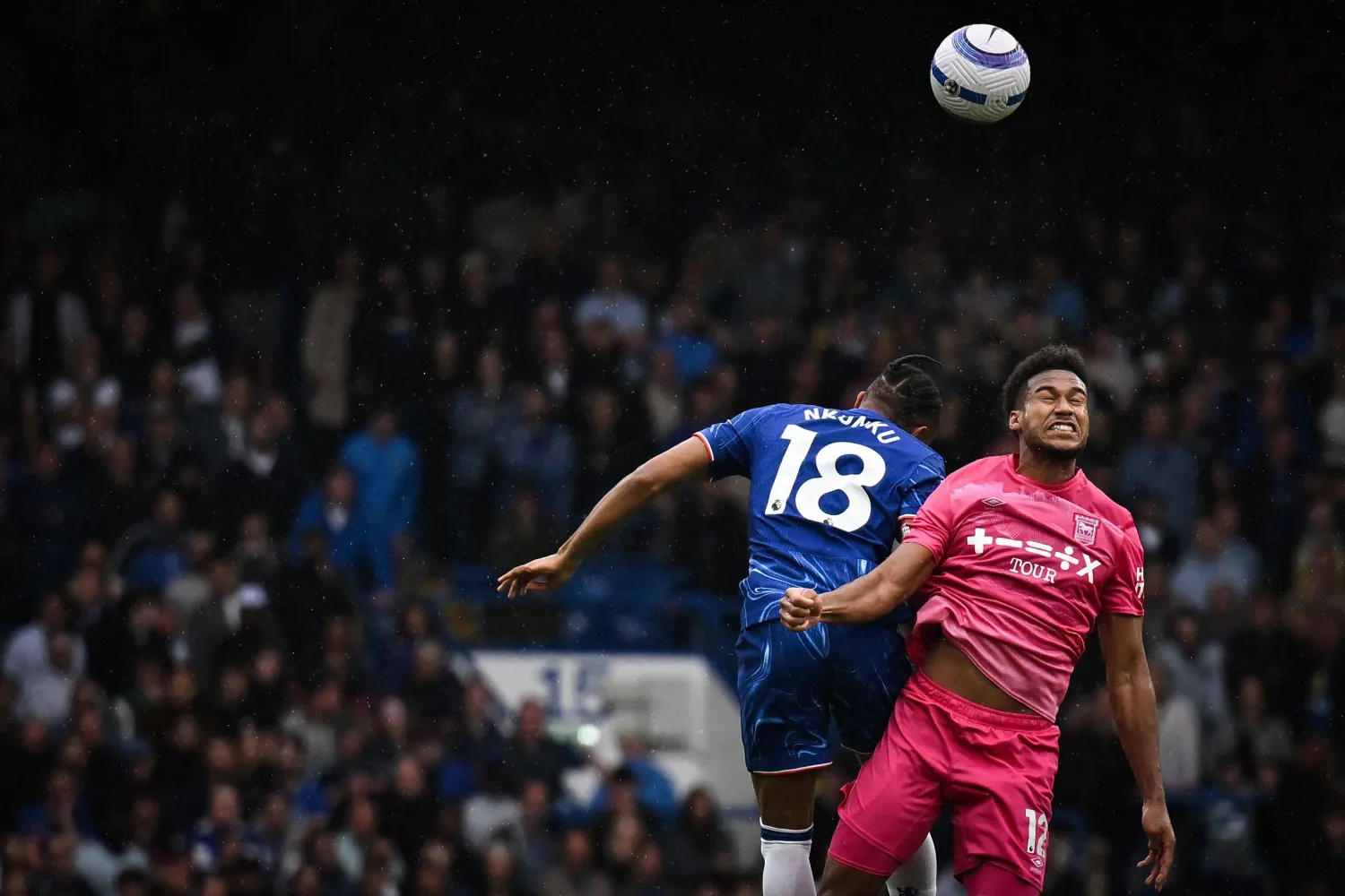 التعادل حكم مواجهة تشيلسي وإبسويتش تاون (أ.ف.ب)