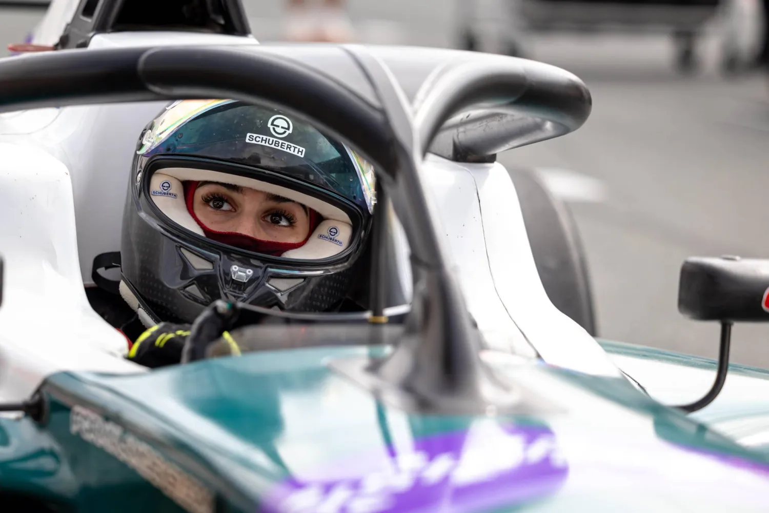 فرح اليوسف (الشرق الأوسط)