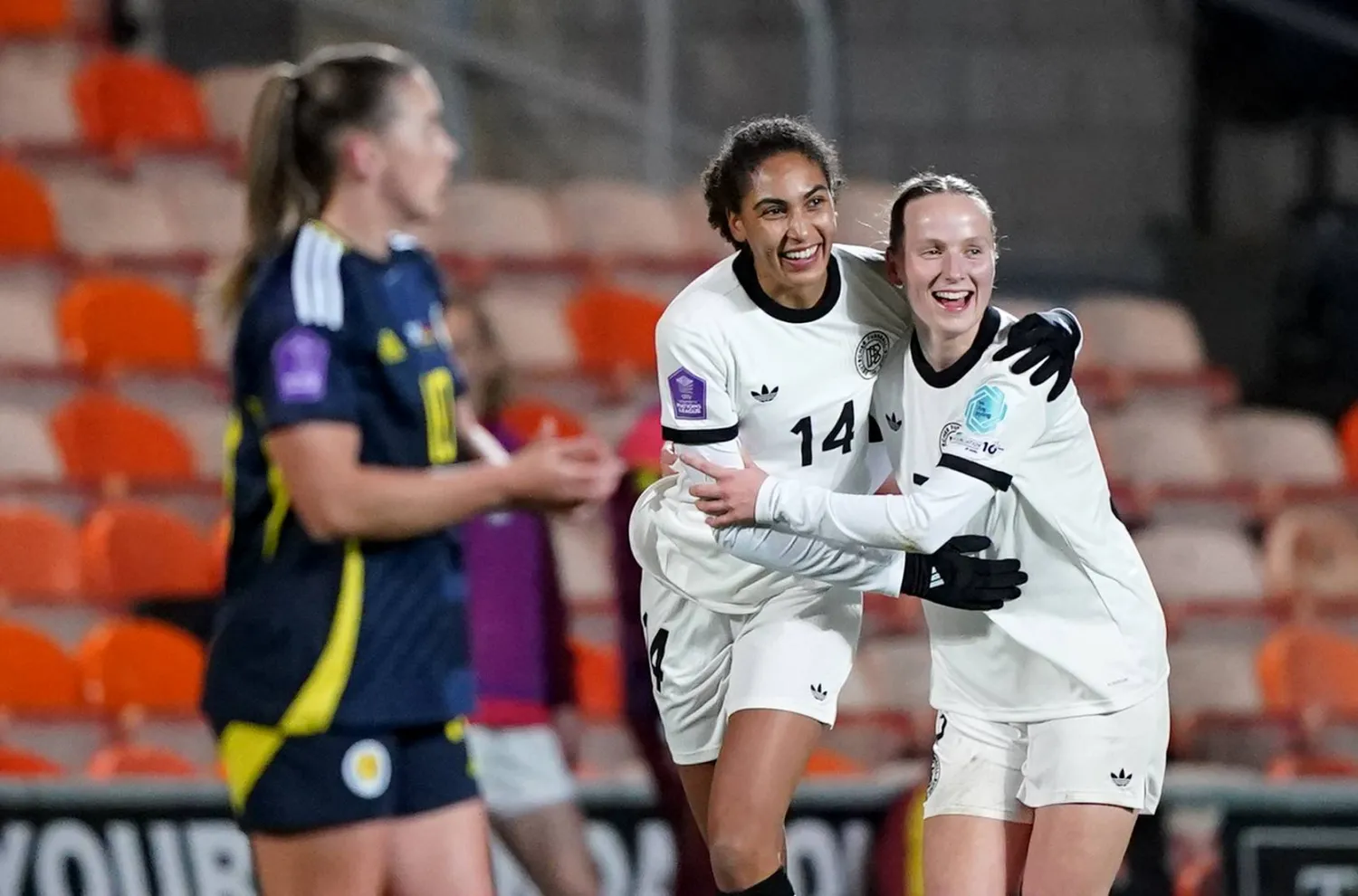 كورا زيكاي (د.ب.أ)