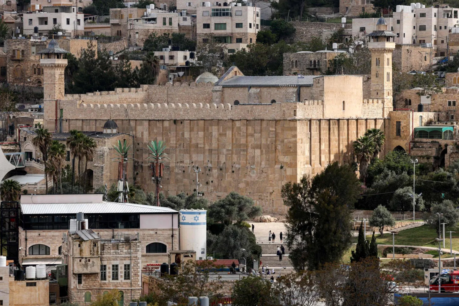 المسجد الإبراهيمي (أ.ف.ب)